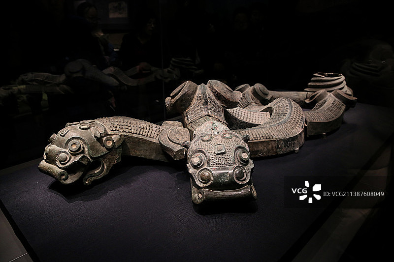 青铜龙图片素材