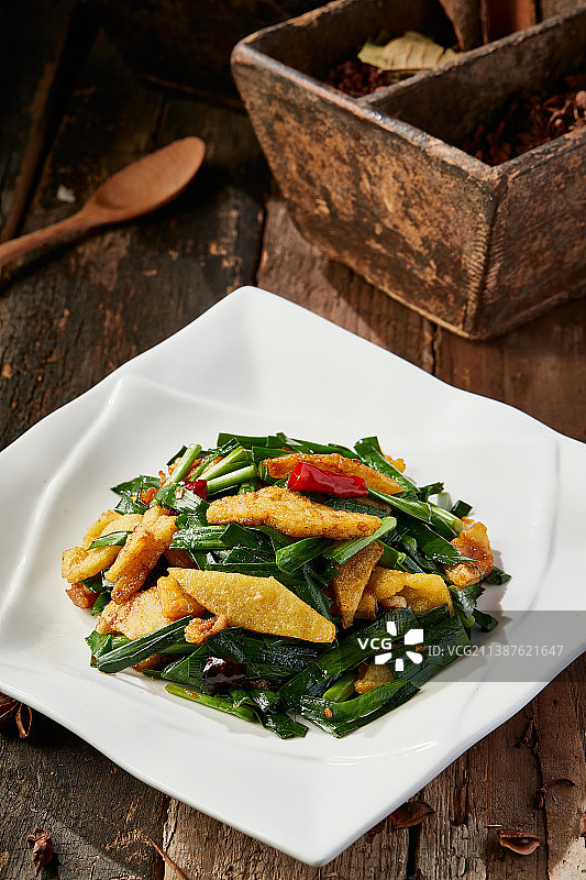 韭菜小炒绿豆粉饹馇图片素材