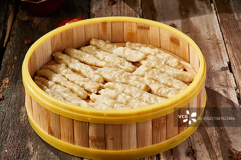 地方特色小吃莜面土豆鱼儿图片素材