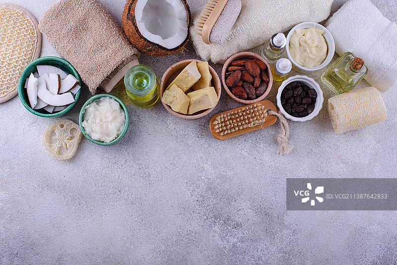 可可、霍霍巴和椰子的天然黄油图片素材