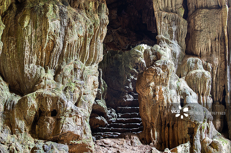贵州喀斯特溶洞地形地貌图片素材