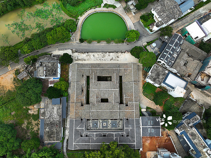 广东省惠州市惠阳区秋长周田村会水楼航拍图片素材