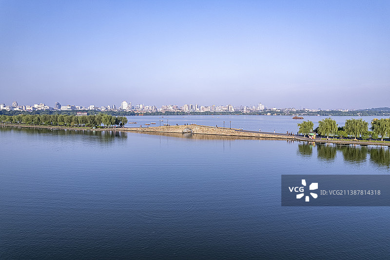 杭州西湖白堤锦带桥航拍图片素材