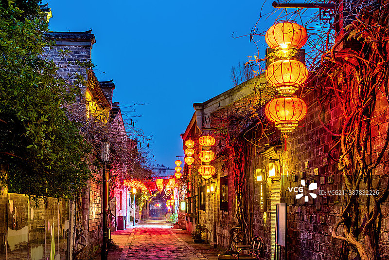 中国江苏南京老门东历史文化街区夜景图片素材