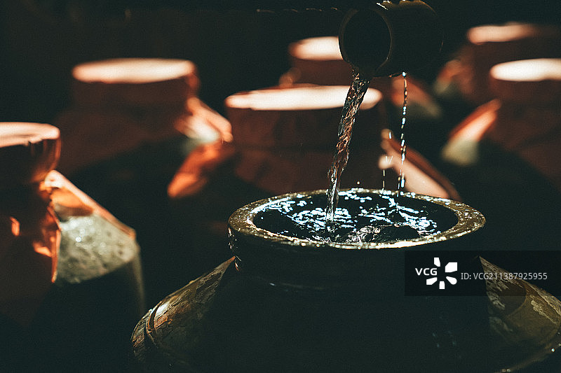 白酒酒坛图片素材