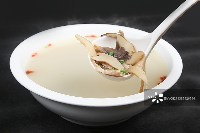 中餐美食-养生菌汤图片素材