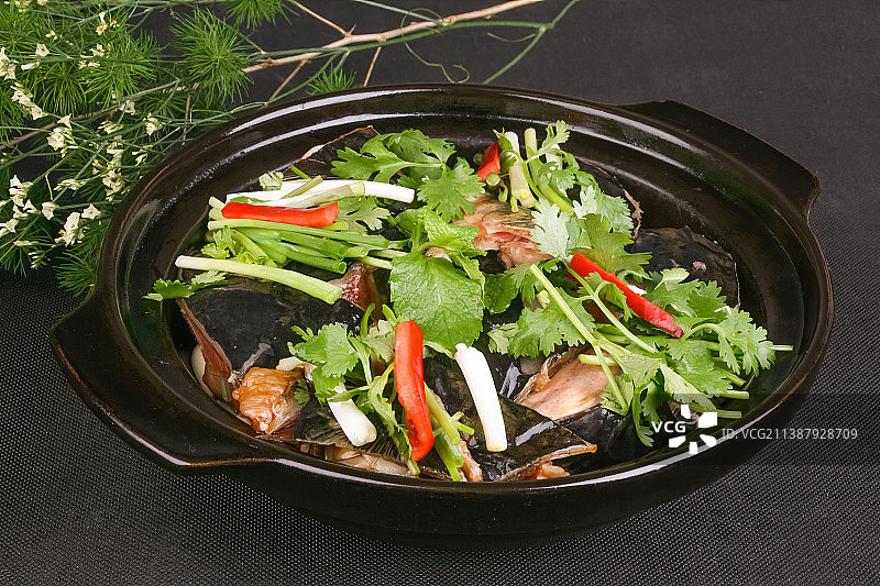 中餐美食-酱焖鱼头图片素材