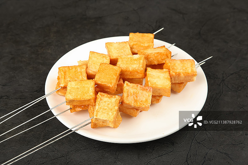 中餐美食-烤鱼豆腐图片素材