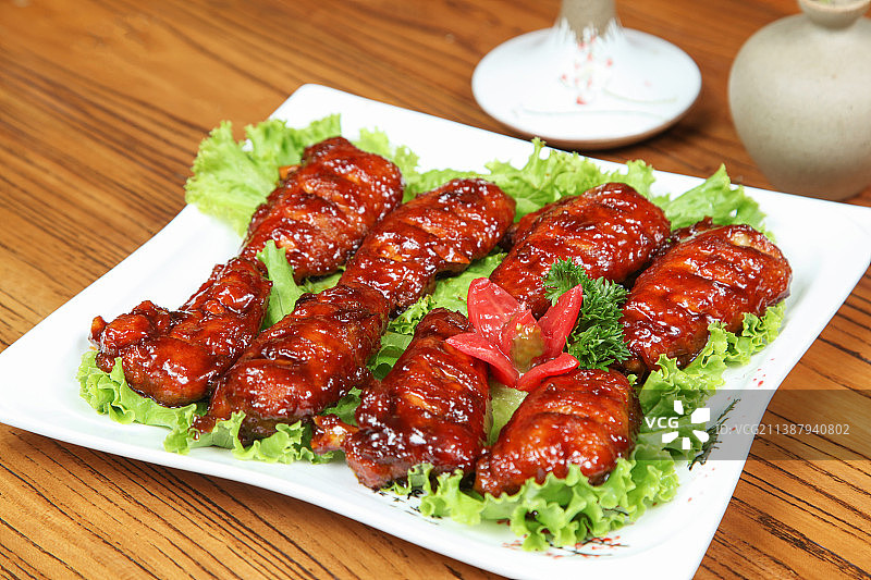 中餐美食-烧鸡翅图片素材