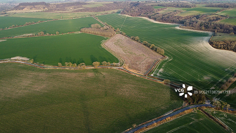 英国乡村和农场的壮丽航拍景色，哈灵顿，英国图片素材