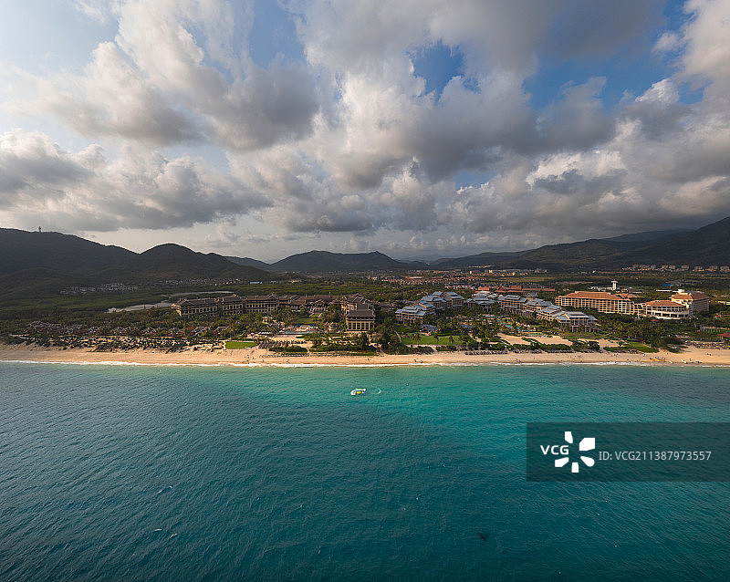 亚龙湾海岸线图片素材