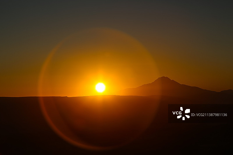 日出光晕图片素材