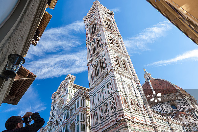 佛罗伦萨大教堂建筑群中的乔托钟楼图片素材