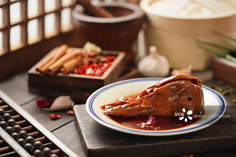 食材与面条的碰撞图片素材