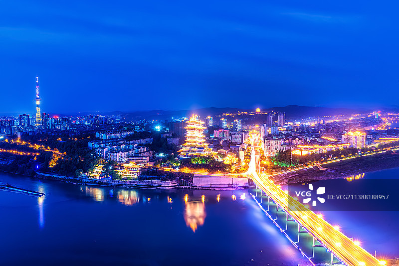 四川绵阳越王楼涪江夜景图片素材