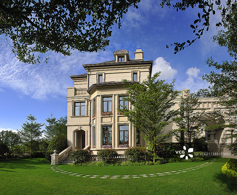 现代欧式风格别墅建筑图片素材