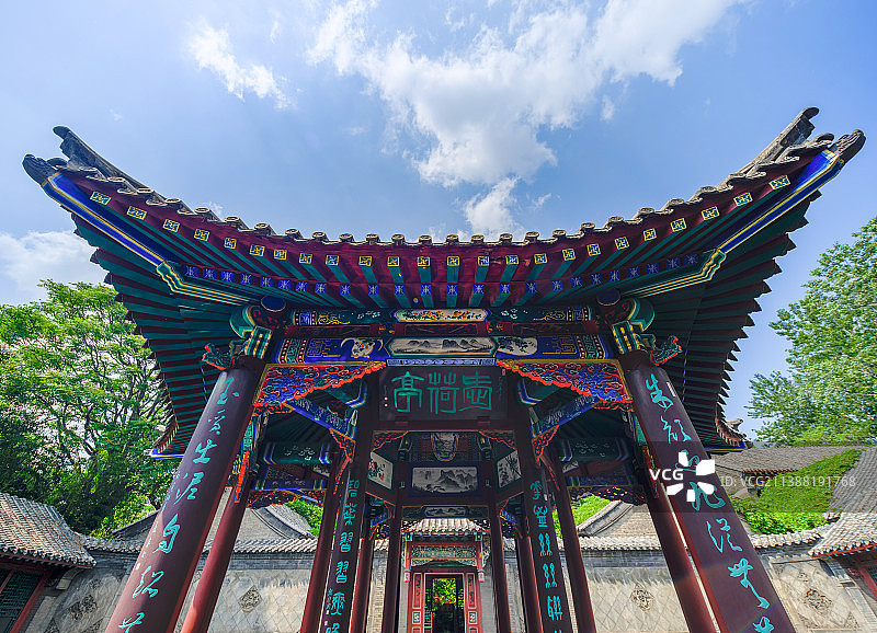 中国山东济南趵突泉公园李苦禅纪念馆壶荷亭图片素材