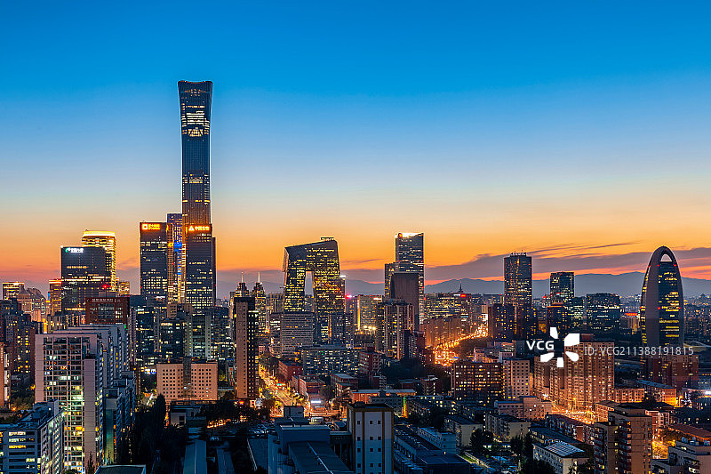 中国首都北京城市风光夜景黄昏日落国贸CBD图片素材