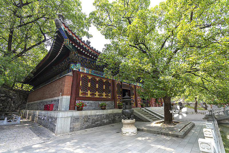 香山公园  金刚宝座塔  碧云寺  琉璃塔  香炉峰  宗镜大昭之庙  勤政殿  听雪轩  龙椅图片素材