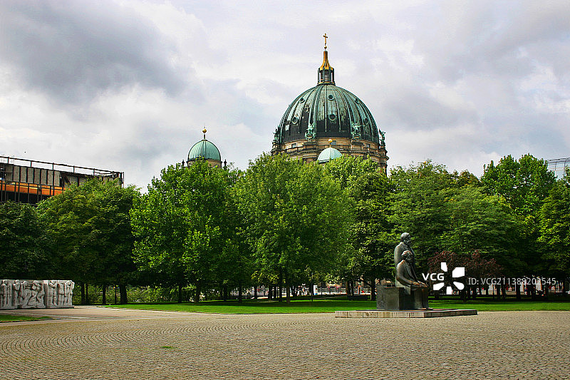 德国柏林，马克思恩格斯广场。图片素材