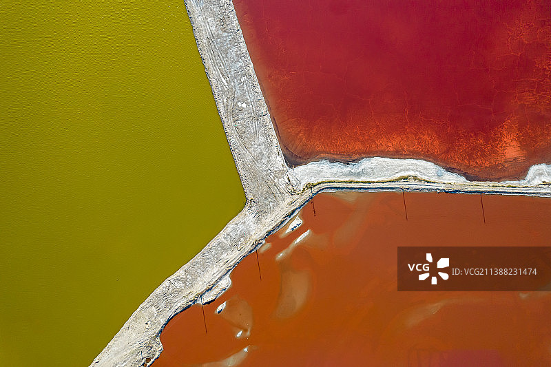 亚洲中国山西运城七彩盐湖图片素材