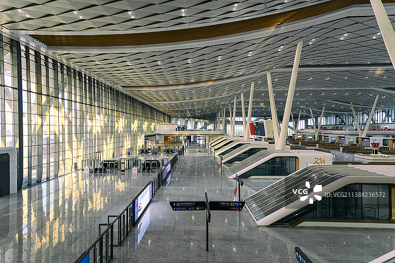 郑州航空港高铁站内部场景图片素材