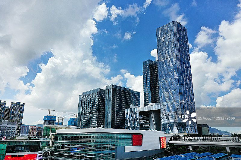 广东省深圳市龙华区民治龙光玖钻红山6979商业中心航拍图片素材