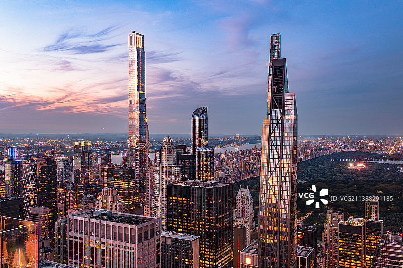 洛克菲勒眺望曼哈顿中城图片素材