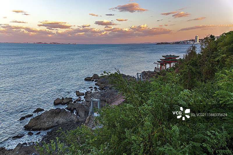烟台山惹浪亭图片素材