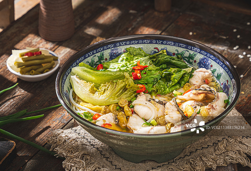 中餐 鱼粉 复古风 乡村风 大虾 弯虾 酸汤 鱼片 白菜 粉图片素材