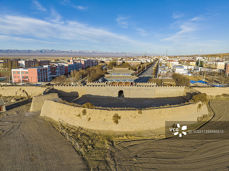 新疆哈密巴里坤古城图片素材