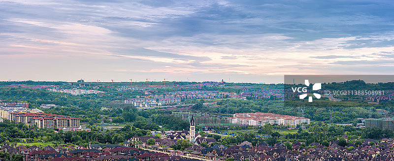 夕阳下的成都新津花源镇全景图片素材