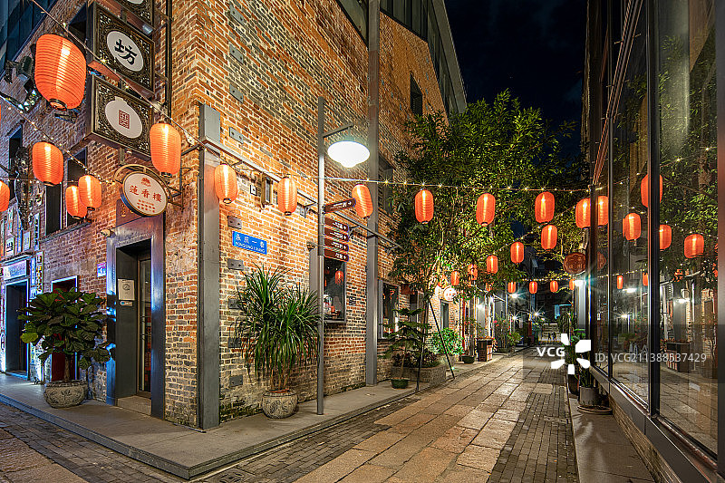 广州荔湾西关永庆坊旅游区夜景图片素材
