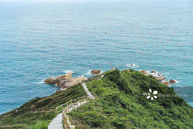 深圳大鹏半岛东西冲天文台栈道海岸线图片素材