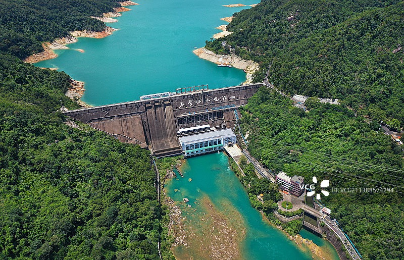 广东省河源市东源县万绿湖新丰江水库大坝景区航拍图片素材