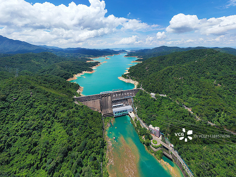 广东省河源市东源县万绿湖新丰江水库大坝景区航拍图片素材