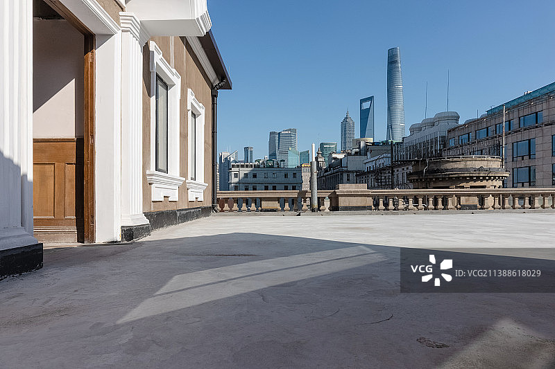 屋顶平台看见浦东图片素材