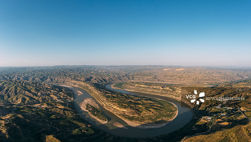 航拍陕西省延安市延川县乾坤湾景区夏日风光图片素材