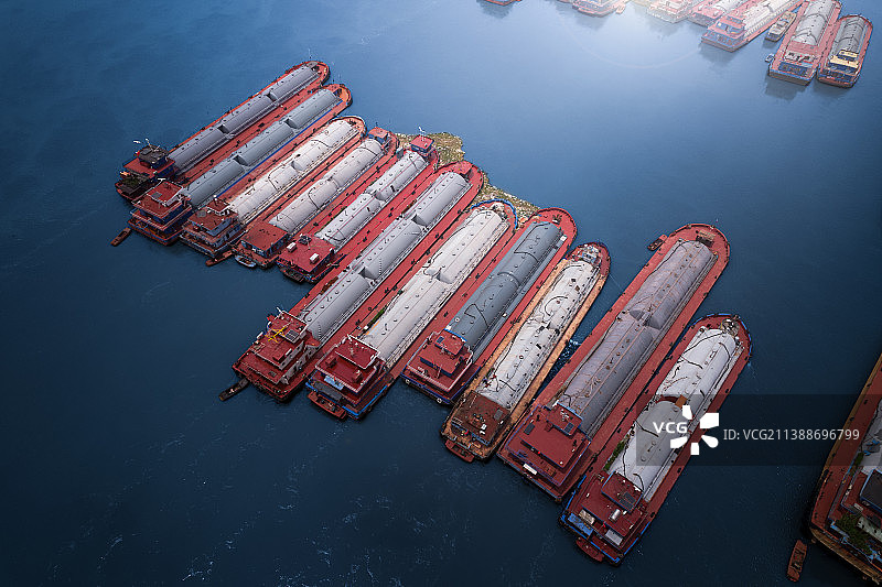 夏日渔船图片素材