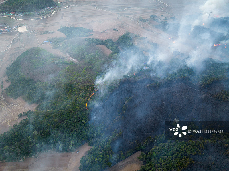 棋盘山森林大火图片素材