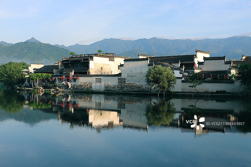 青砖黛瓦马头墙一宏村图片素材