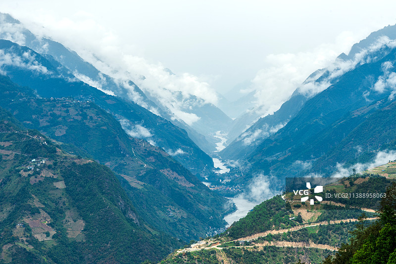 中国云南怒江峡谷风光图片素材