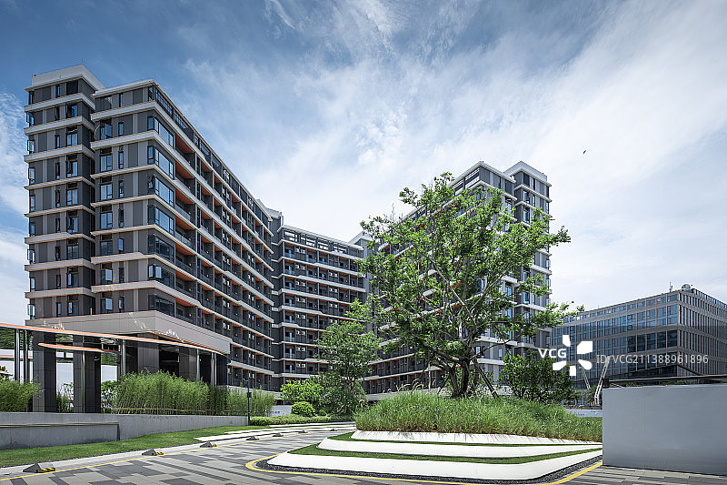 深圳会展湾云岸广场写字楼外景图片素材