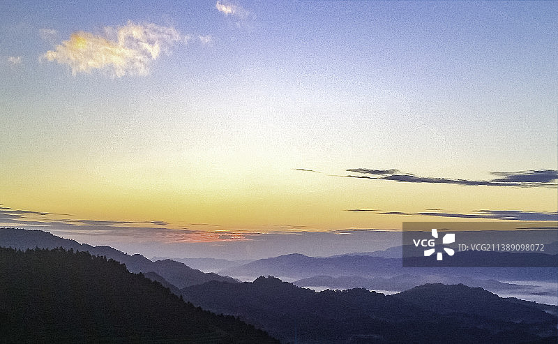 紫鹊界之晨图片素材