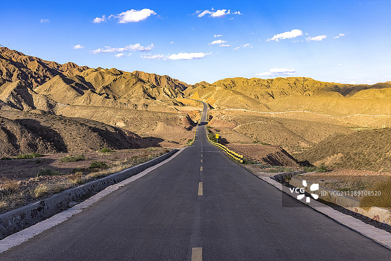 宁夏中卫66号公路图片素材