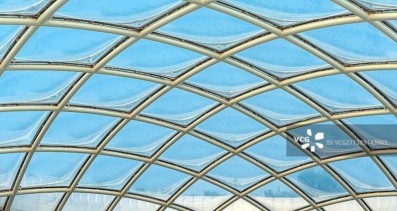 上海迪士尼钢结构屋顶建筑图片素材