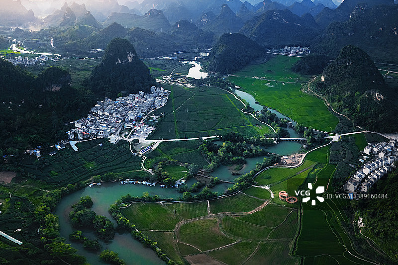 黄昏时分图片素材