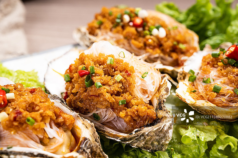 特色海鲜蒜香粉丝生蚝牡蛎图片素材