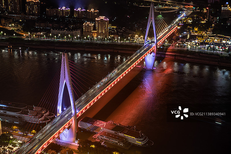 中国重庆东水门长江大桥夜景图片素材