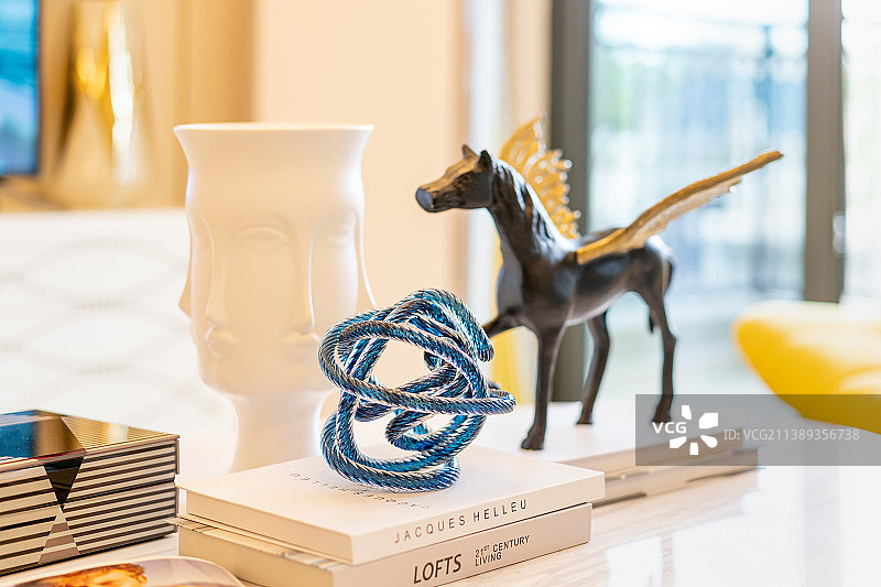 高档小区样板间客厅局部细节特写图片素材